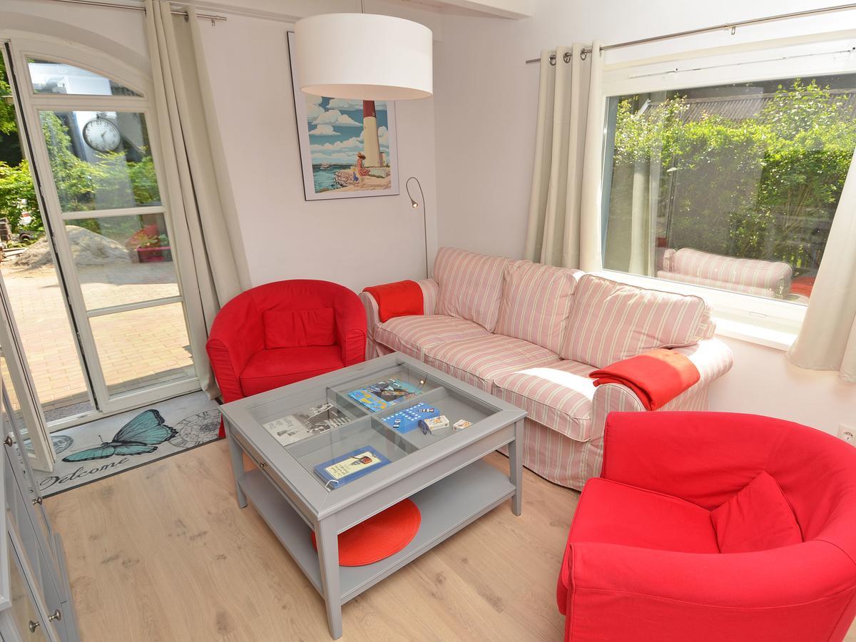 Blaues Strandhaus Sellin Exterior photo